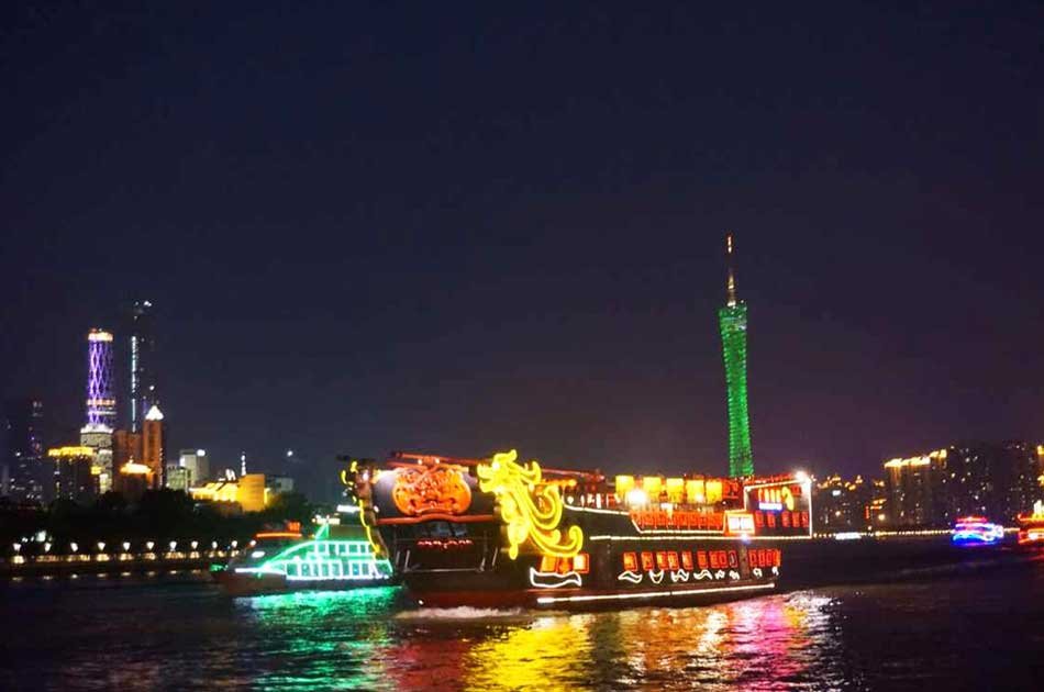 Pearl River Night Cruise Tour in Guangzhou