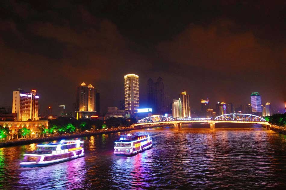 Pearl River Night Cruise Tour in Guangzhou
