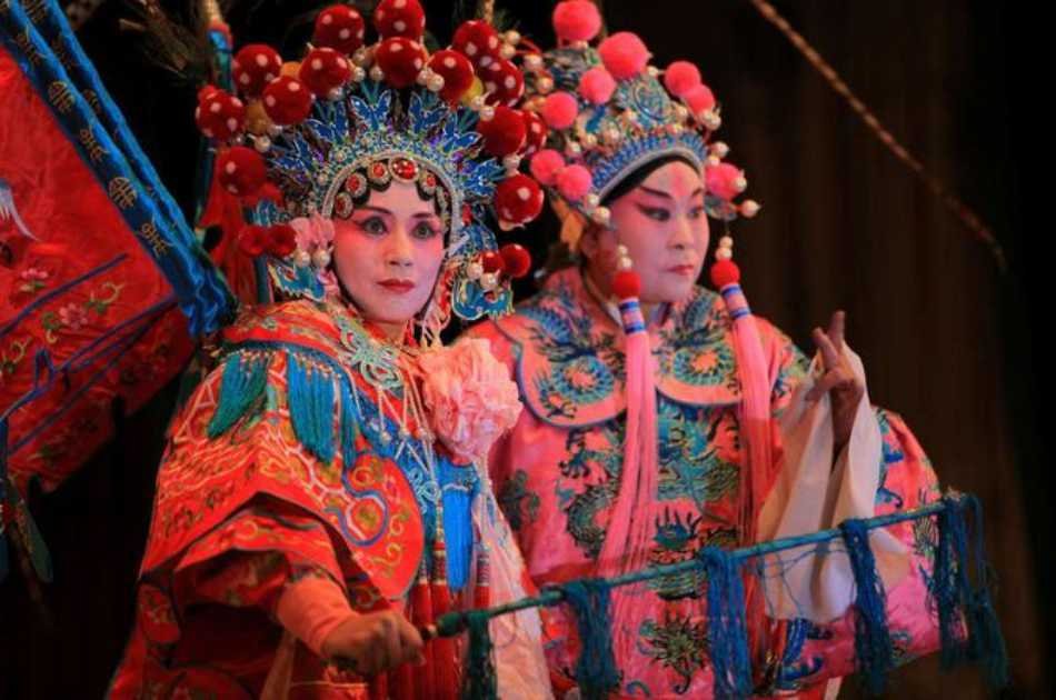 Peking Opera in Liyuan Theatre With Private Transfer in Beijing