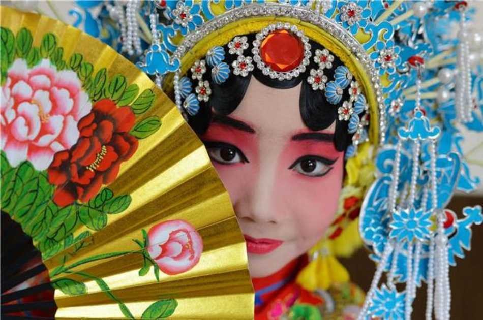 Peking Opera in Liyuan Theatre With Private Transfer in Beijing