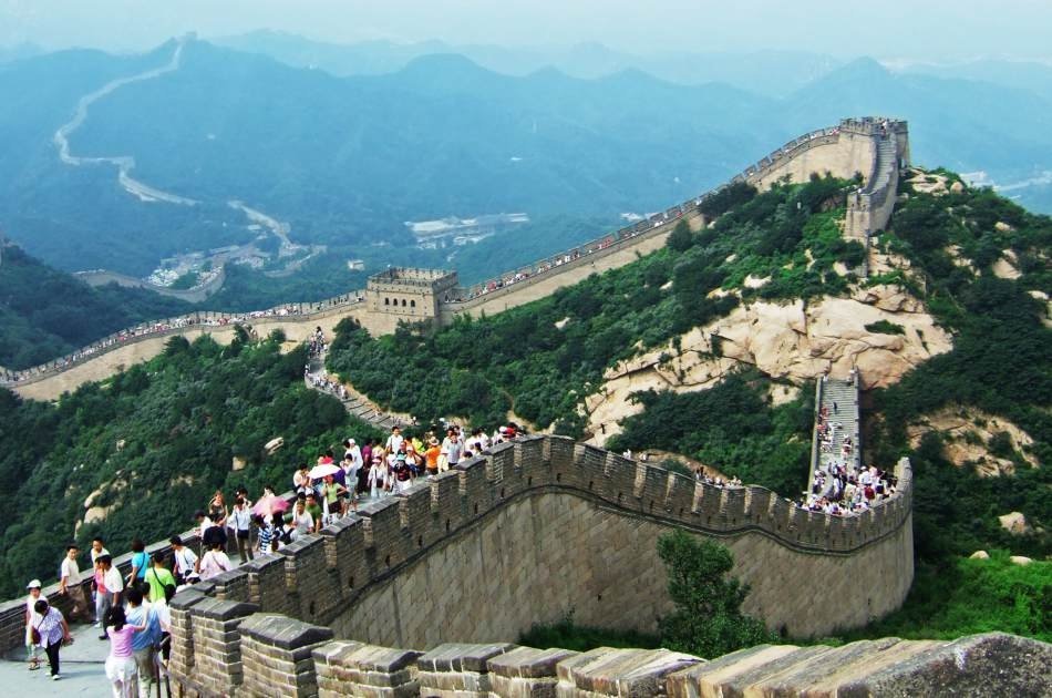 Private Day Tour of Badaling Great Wall and Ming Tombs in Beijing