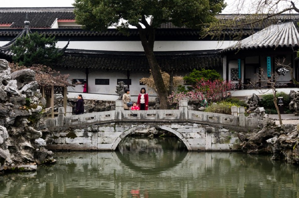 Private Day Tour of Gardens and Old Street in Suzhou
