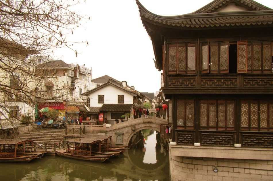 Private Shanghai One-day Classical Tour with private guide and vehicle