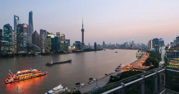 Private Tour of Water Town Sightseeing and Huangpu River Night Cruise