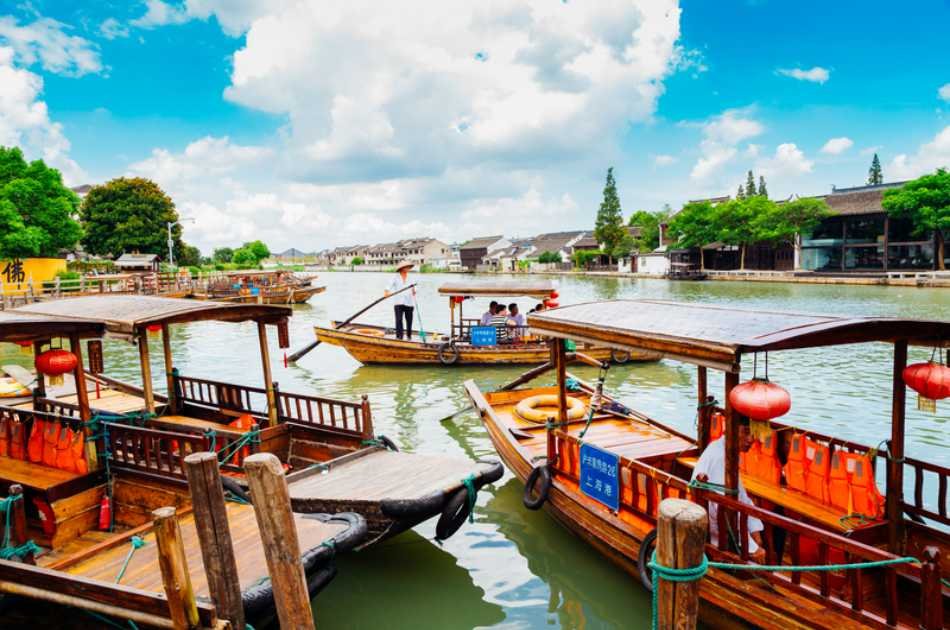 Private Tour of Water Town Sightseeing and Huangpu River Night Cruise