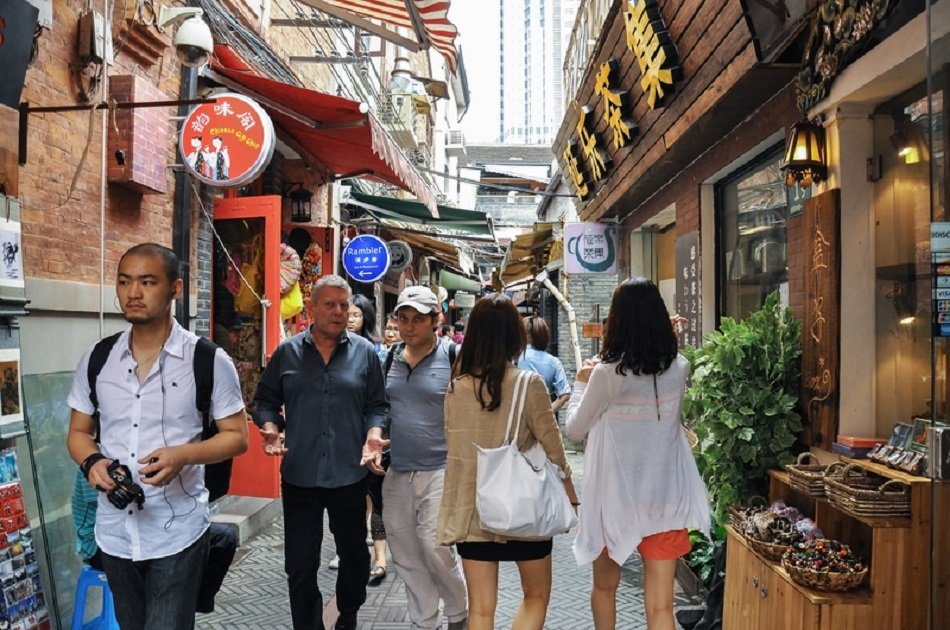 Shanghai Private Day Trip of Zhujiajiao Water Town and Jade Buddha Temple