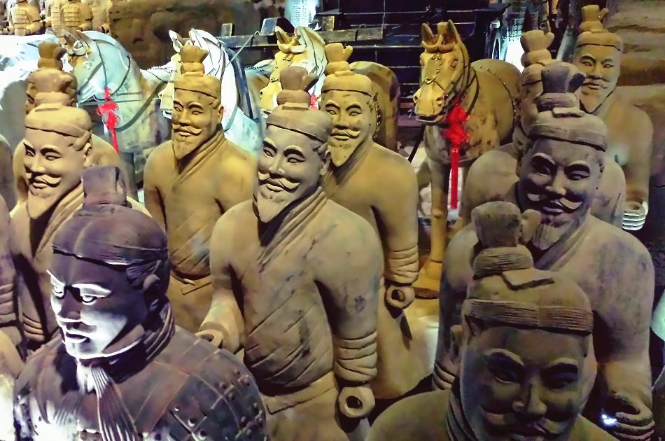 Xian Terracotta Warriors of Qin Shi Huang Mausoleum Group Tour