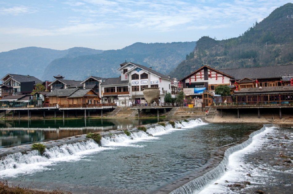 Zhangjiajie Private Trip of Tianmen Mountain, Sky Walk and Tujia Custom Discovery