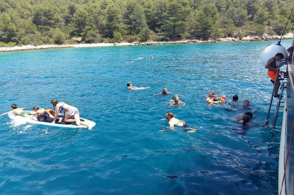 All inclusive Two Islands Swimming Cruise From Split