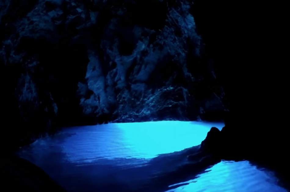Blue Cave and Hvar Full Day Trip