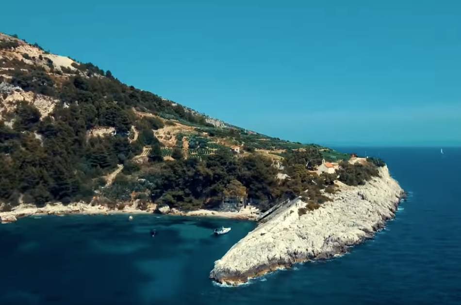 Blue Cave and Hvar Full Day Trip