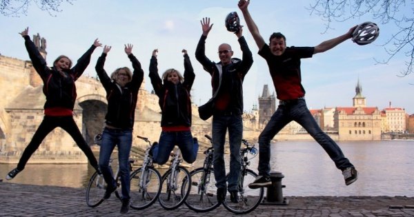 3 Hours Private Prague Viewpoints Bike Tour