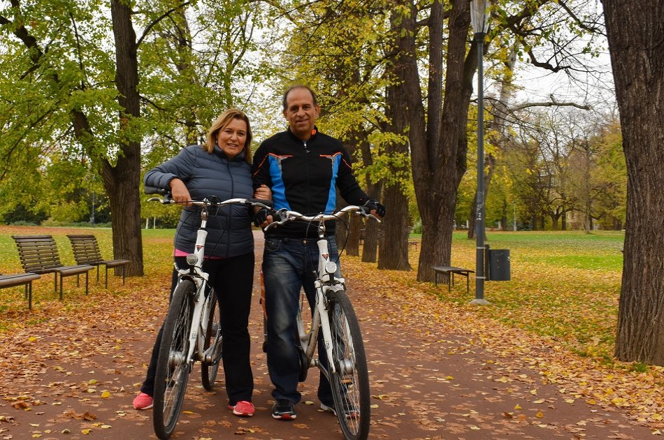 3 Hours Private Prague Viewpoints Bike Tour