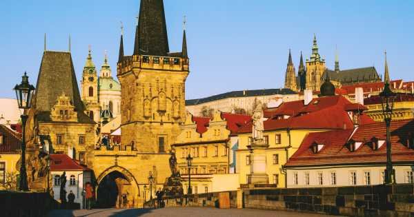 4 hours Prague Private Tour by car with Guide