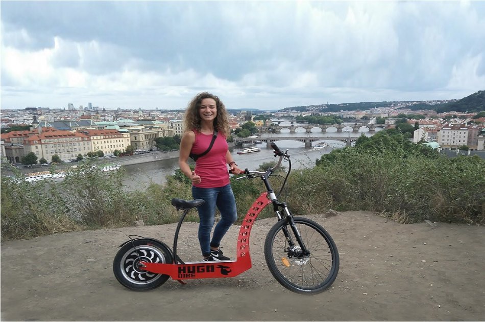 90 Minutes E-scooter Castle Tour, Prague