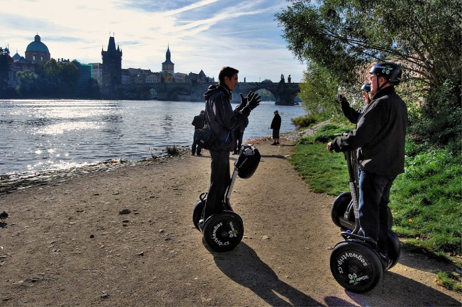 Prague All incl Combi City Tour on Segway and E-scooter HUGO Bike