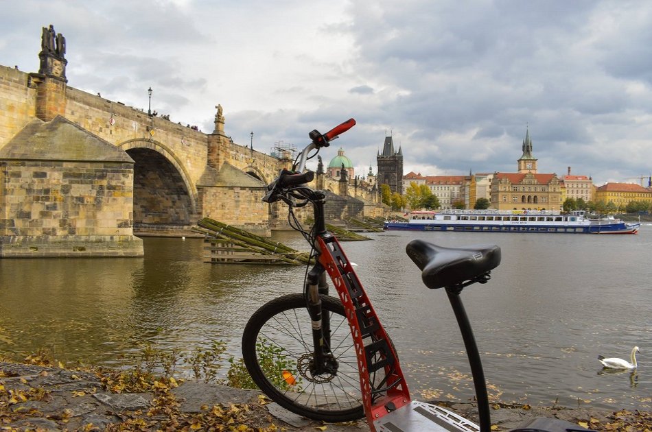 Private Prague Sightseeing Tour On Electric Scooters