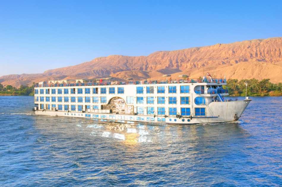 7 Night Nile Cruise Combined With 10 Nights Relaxing in Hurghada