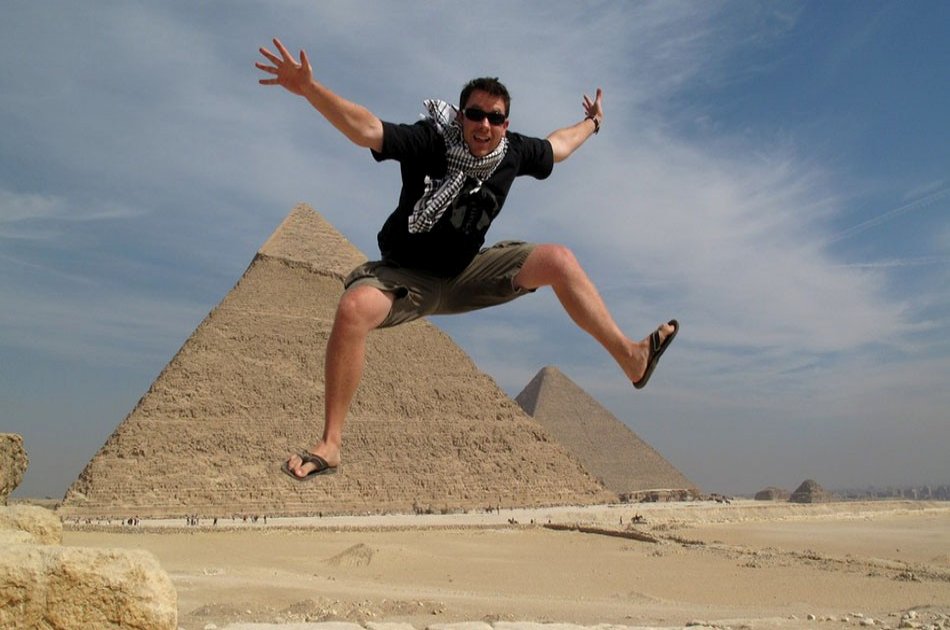 8-Hours Private Tour to Giza Pyramids, Sphinx, Sakkara Pyramids and Memphis