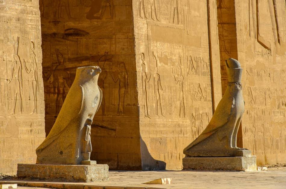 9 Days Land of Pharaohs Tour With Nile Cruise and Hurghada