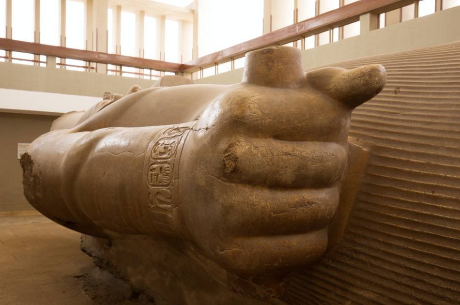 9 Days Land of Pharaohs Tour With Nile Cruise and Hurghada