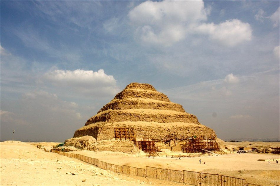 Day Tour of Memphis, Sakkara & Dahshur Pyramids