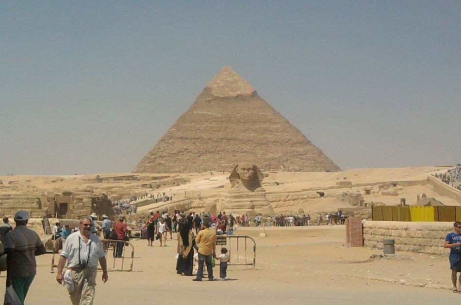 Day Tour to Cairo from Hurghada by Private Car