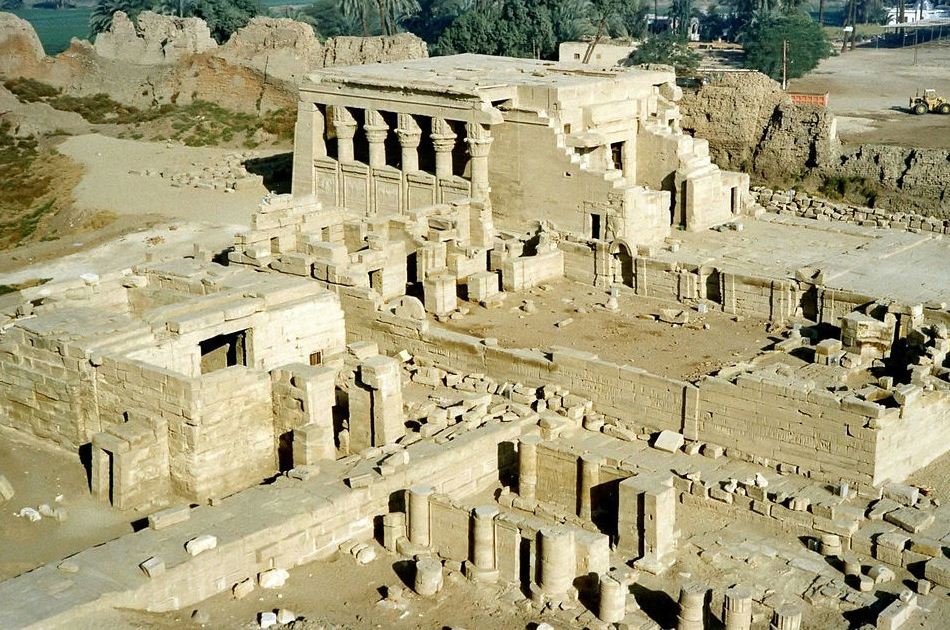 Full Day Guided Denderah & Abydous Tour in Luxor