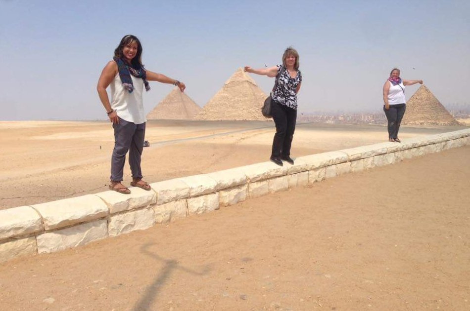 Giza Pyramids and Egyptian Museum on a Full Day Private Guided Tour