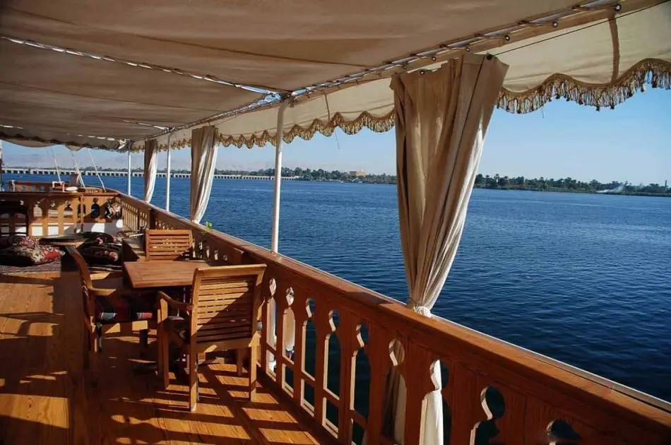 Nile Cruise Dinner in Cairo