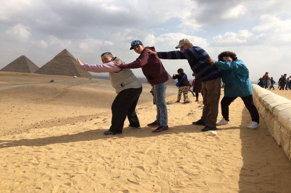 Private 8 Day History Tour Pyramids & Nile Cruise - Cairo, Aswan, Luxor with Internal Flights