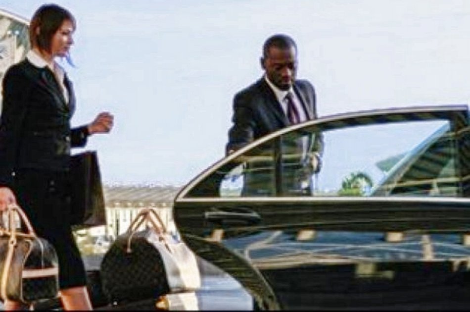 Private Arrival Transfer From Cairo International Airport to Hotels in Cairo