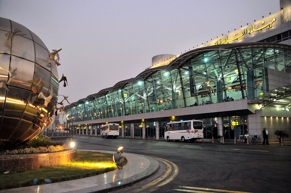 Private Departure Transfer from Cairo or Giza Hotels to Cairo Airport