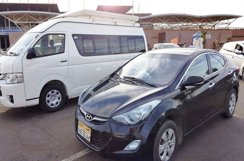 Private Departure Transfer from Cairo or Giza Hotels to Cairo Airport