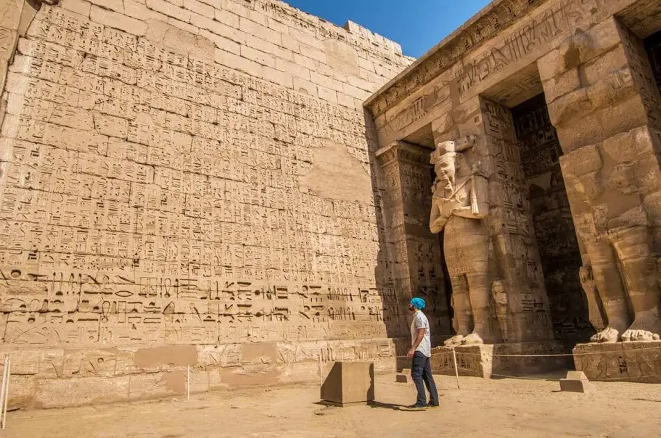 Private Full Day Cairo to Luxor Tour with Return Flights