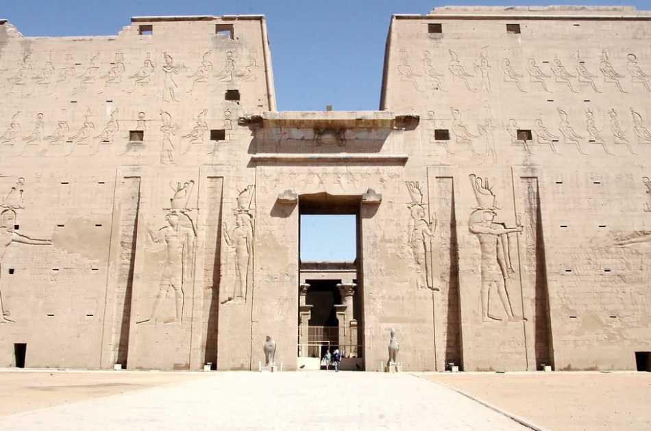 Private Full Day Excursion: Edfu & Kom Ombo from Luxor