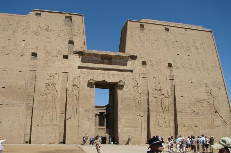 Private Full Day Excursion: Edfu & Kom Ombo from Luxor