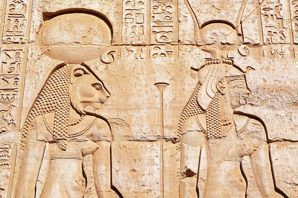 Private Guided Tour to High Dam, The Obelisk & Philae Temple by Motor Boat From Aswan