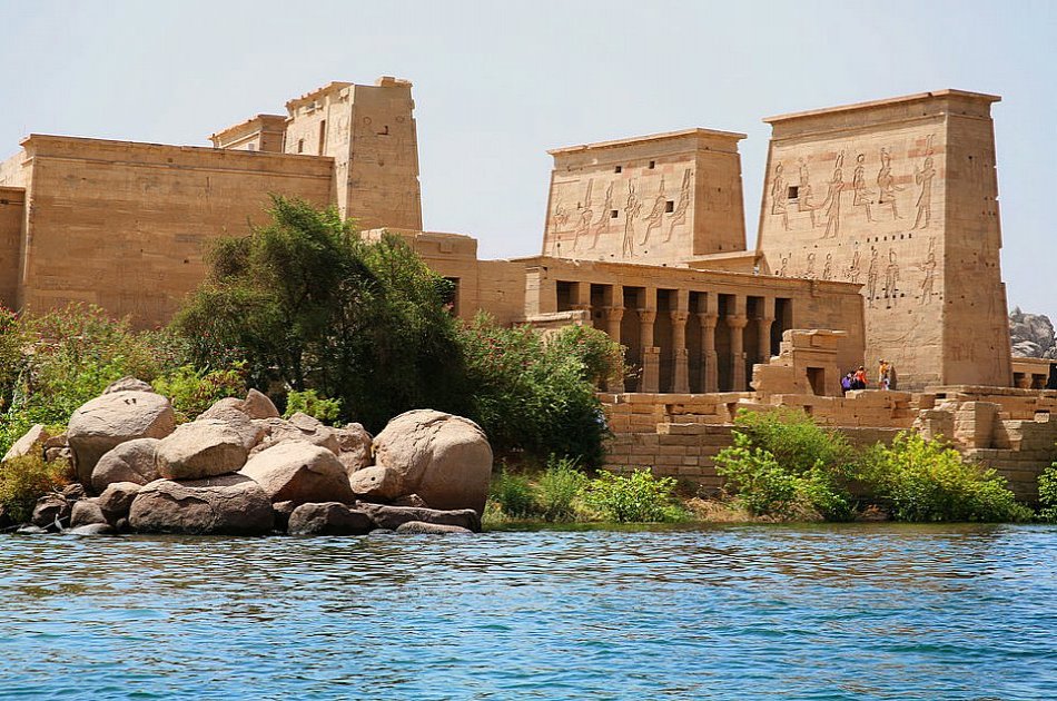 Private Guided Tour to High Dam, The Obelisk & Philae Temple by Motor Boat From Aswan