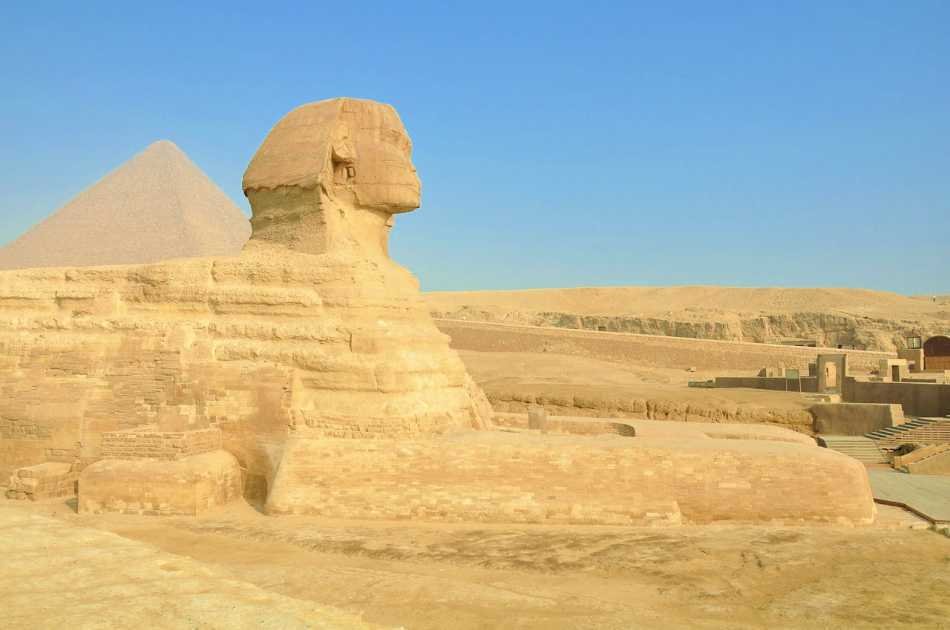 Private Pyramids, Sphinx and Khan El Khalili Bazaar Tour from Cairo