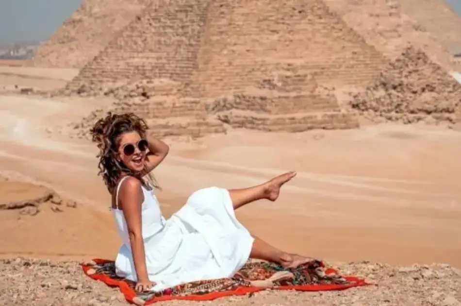Private Tour to Giza Pyramids and The Egyptian Museum