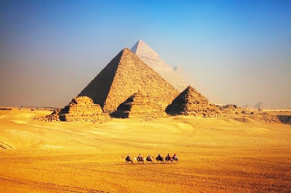 Private Tour to Giza Pyramids