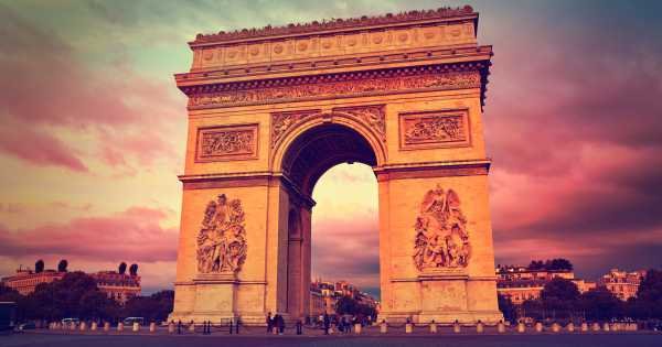 Arc de Triomphe Ticket and Paris City Tour