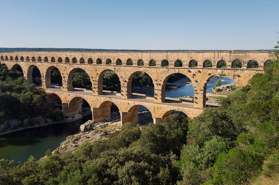 Experience Great Provence On a Private Tour from Avignon