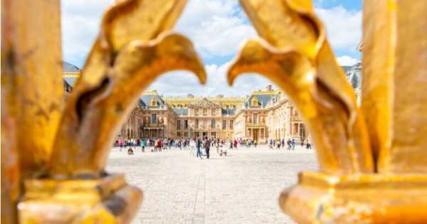 Full Day Excursion to Versailles and its Gardens with an Audio guide