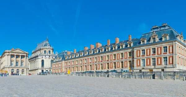 Skip-the-Line: Small Group Guided tour to the Palace of Versailles (morning)