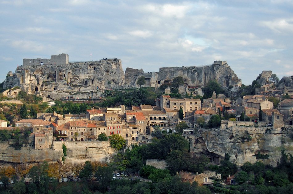 Walk in the Steps of Van Gogh on a Private Tour From Avignon