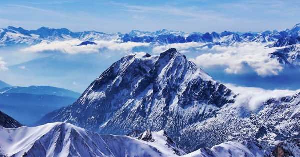 Take in the Stunning Views of Zugspitze and Innsbruck on This Private Tour From Munich