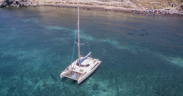 5 Hours Semi-private Day/Sunset Catamaran Cruise in Santorini