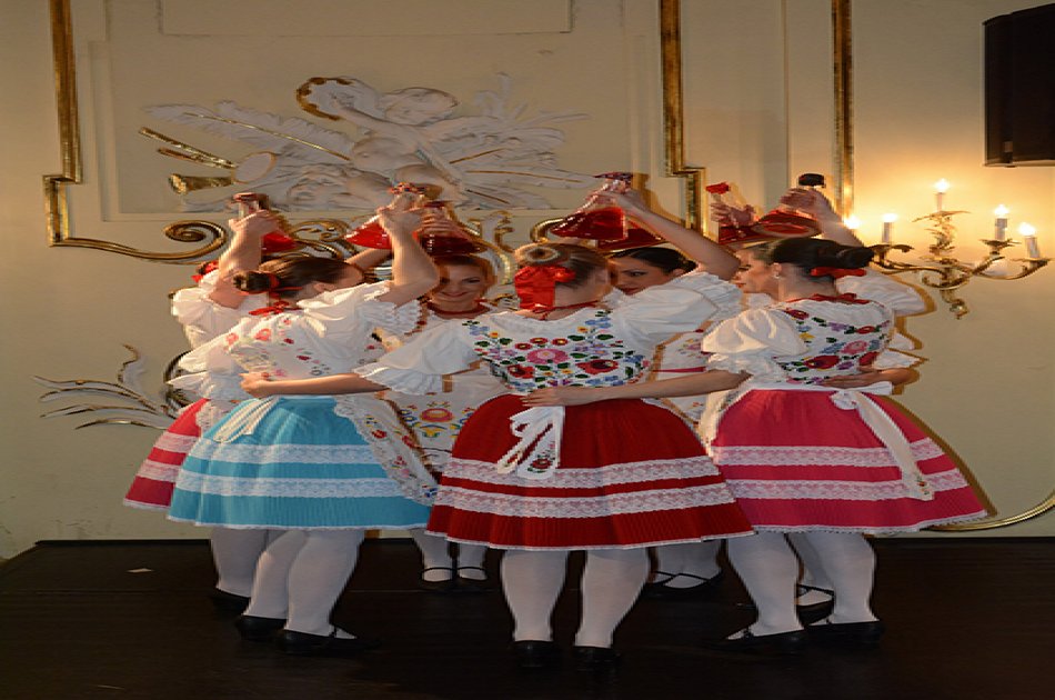 Hungarian Folklore Performance in Budapest